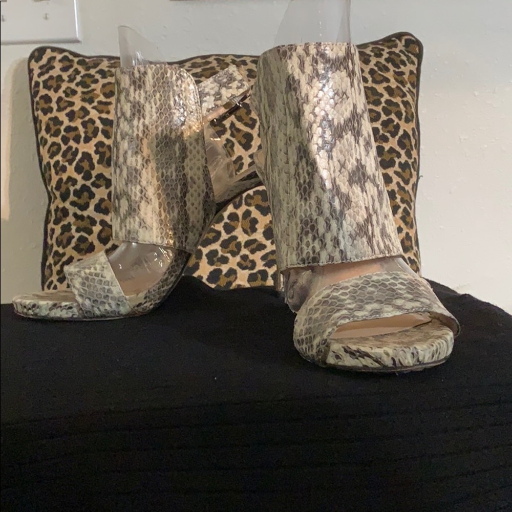 Vince Camuto Shoes